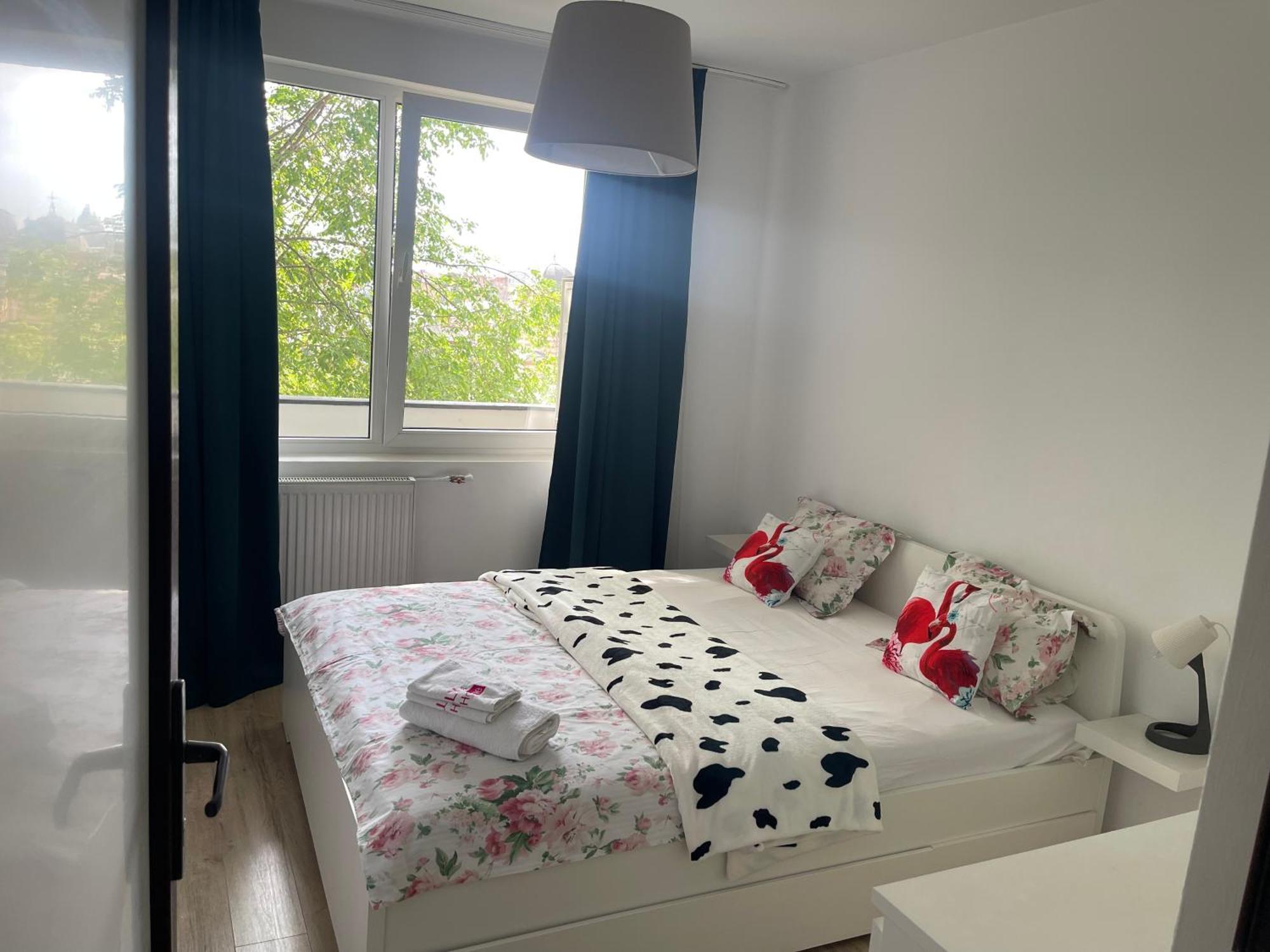 Cellini Apartment Bukares Bagian luar foto