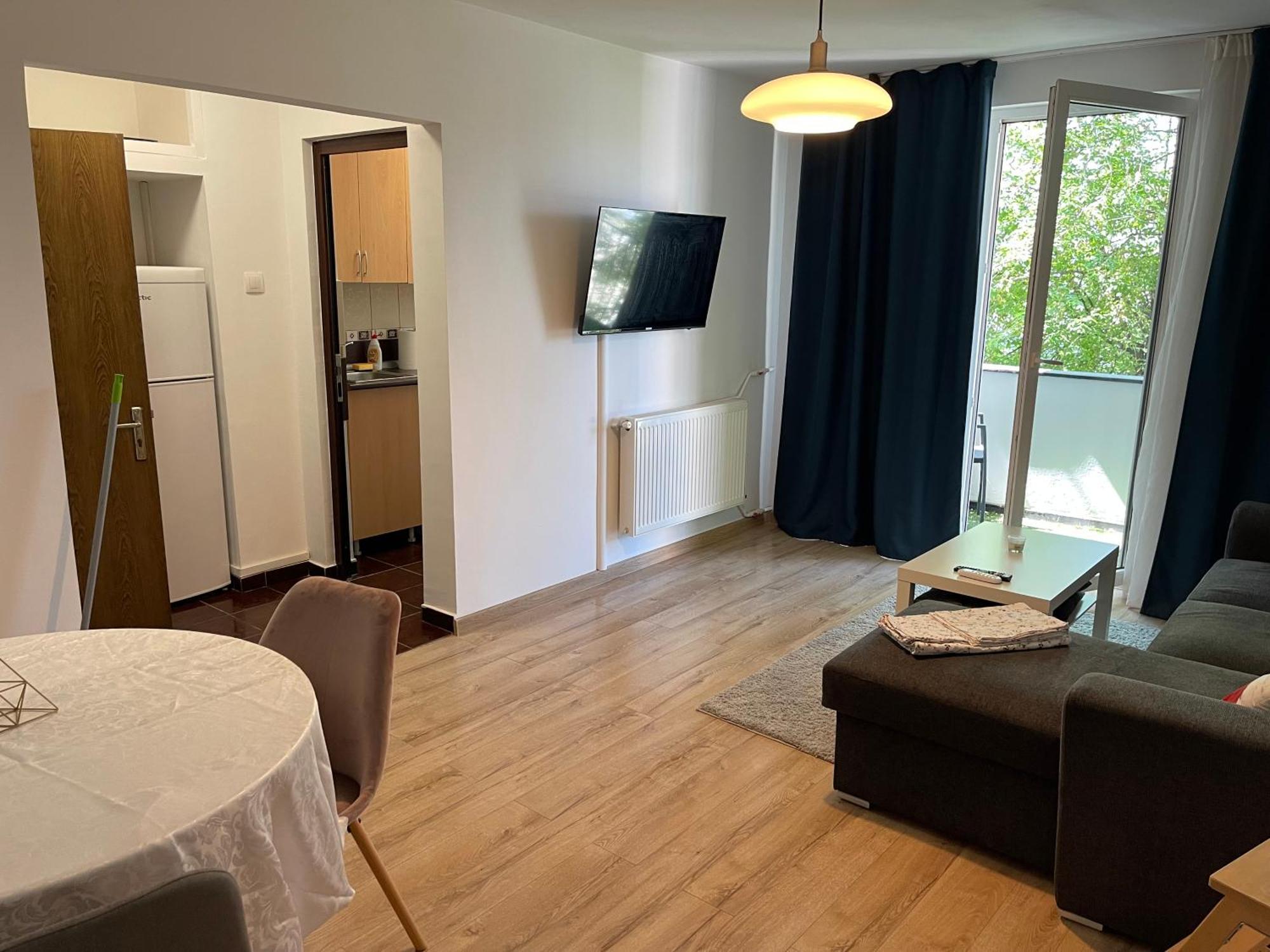 Cellini Apartment Bukares Bagian luar foto