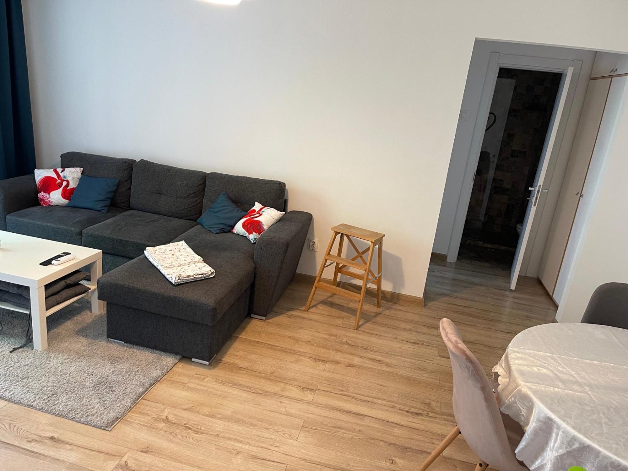 Cellini Apartment Bukares Bagian luar foto