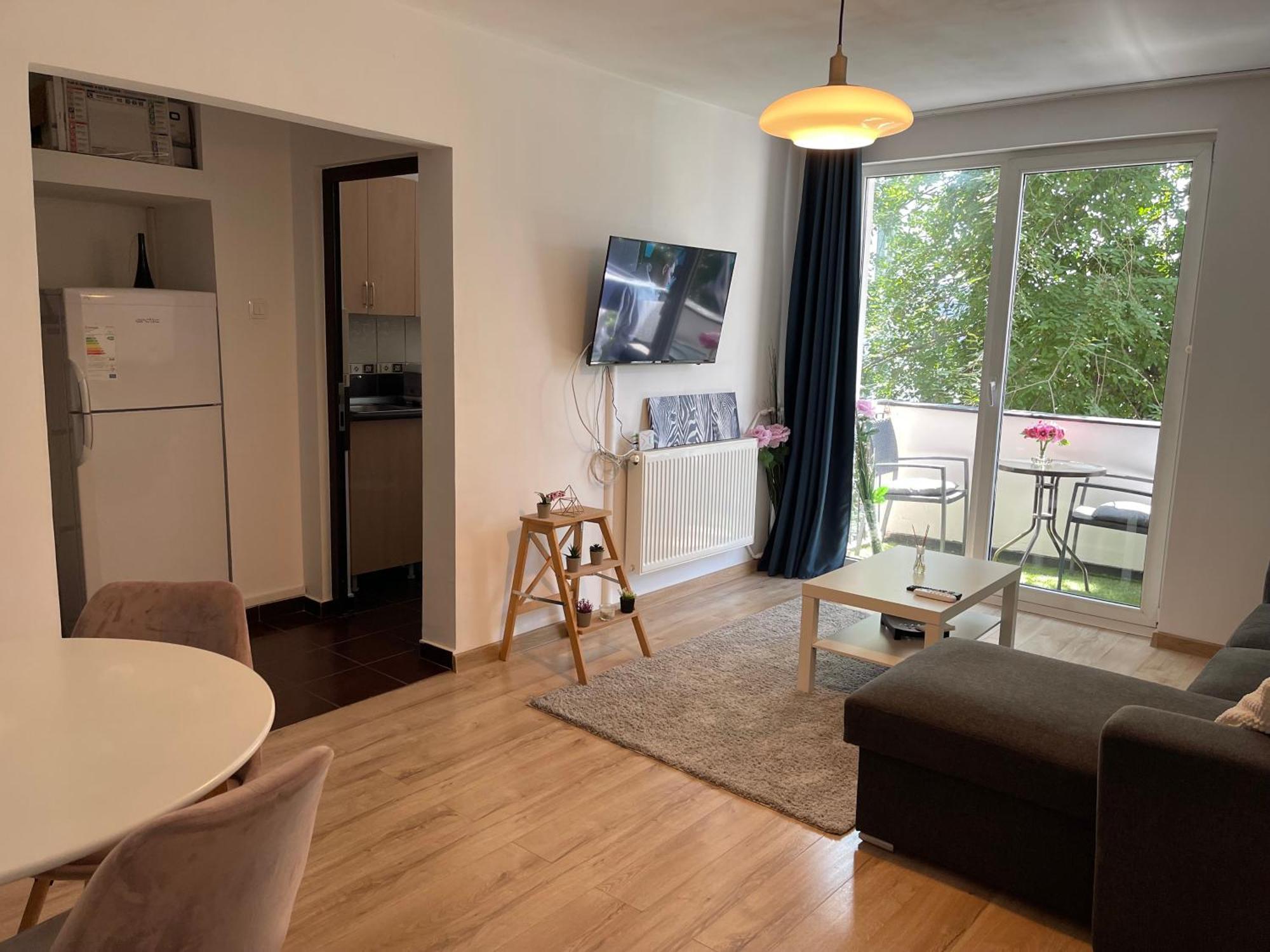 Cellini Apartment Bukares Bagian luar foto